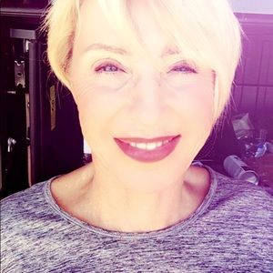 Meet your Posher, Leanna